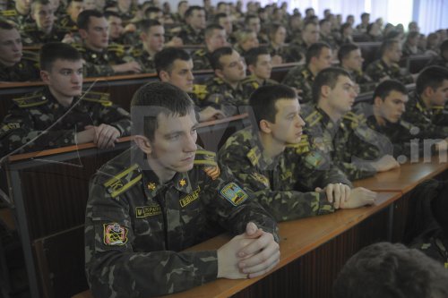 военвузы